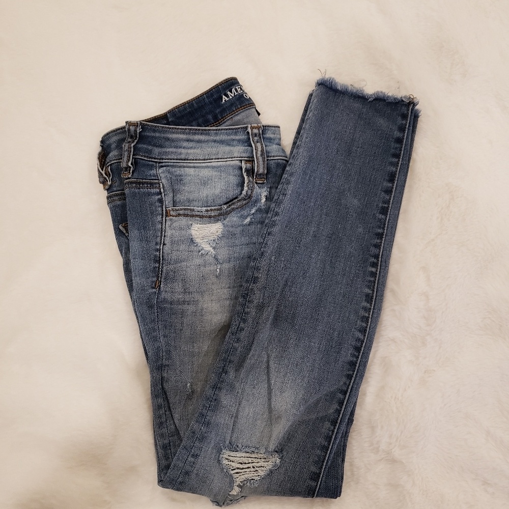 American Eagle distressed jeans